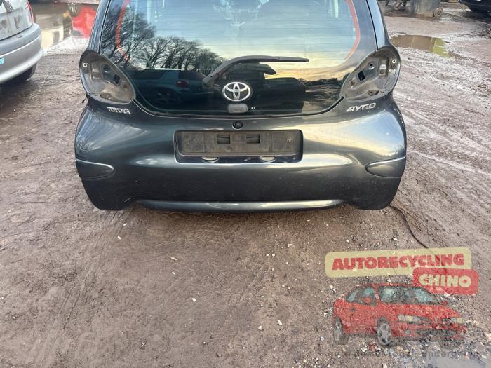 Bakre stötfångare från en Toyota Aygo (B10) 1.0 12V VVT-i 2009