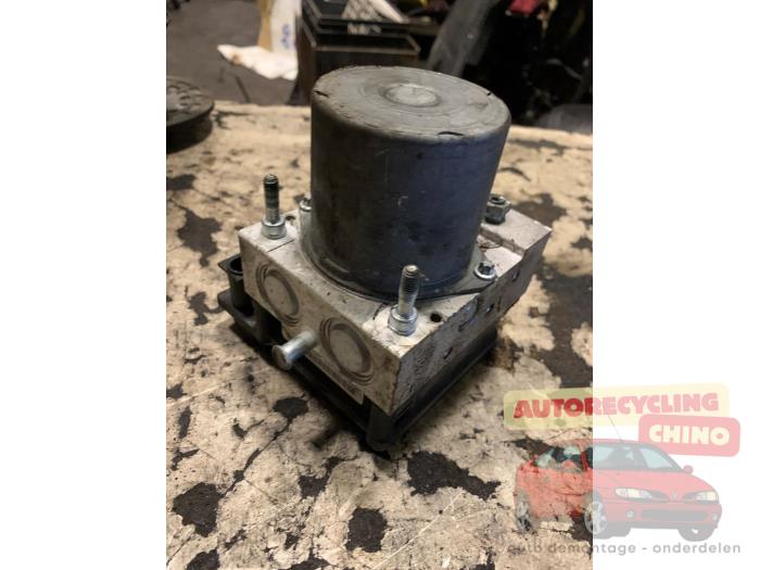 ABS-pump från en Toyota Aygo (B10) 1.0 12V VVT-i 2009