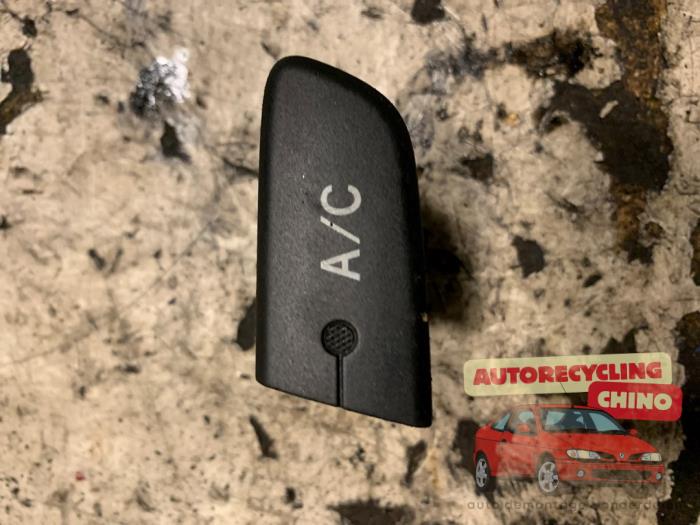 Luftkonditionering, brytare från en Toyota Aygo (B10) 1.0 12V VVT-i 2009