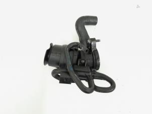 Gebruikte Inlaatspruitstuk Volkswagen Golf VI (5K1) 1.4 TSI 122 16V Prijs € 14,50 Margeregeling aangeboden door GEJO Revisie & Onderdelen BV