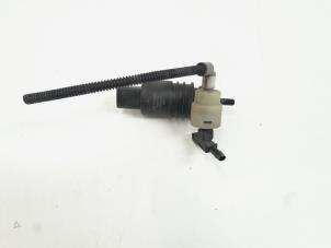 Begagnade Pump, vindrutespolare Mercedes C Estate (S204) 2.2 C-200 CDI 16V . Pris € 4,00 Marginaltabell erbjuds av GEJO Revisie & Onderdelen BV
