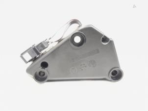 Begagnade Radioförstärkare Volkswagen Golf V Variant (1K5) 1.4 TSI 122 16V Pris € 9,00 Marginaltabell erbjuds av GEJO Revisie & Onderdelen BV