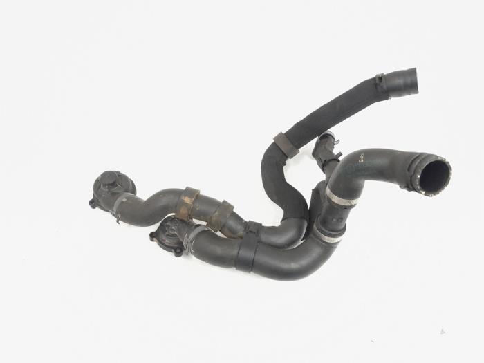 Termostathus från en Volkswagen Scirocco (137/13AD) 1.4 TSI 160 16V 2010