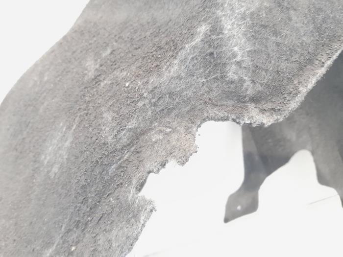 Isolering, hjulhus från en Volkswagen Golf VI (5K1) 2.0 GTI 16V 2010