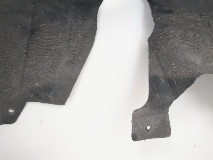 Isolering, hjulhus från en Volkswagen Golf VI (5K1) 2.0 GTI 16V 2010