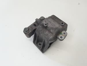 Begagnade Motorfäste Volkswagen Bora (1J2) 2.0 Pris € 17,00 Marginaltabell erbjuds av GEJO Revisie & Onderdelen BV