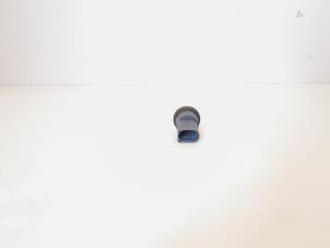 Begagnade Motortemperatursensor Volkswagen Golf VI Variant (AJ5/1KA) 1.4 TSI 122 16V Pris € 6,00 Marginaltabell erbjuds av GEJO Revisie & Onderdelen BV