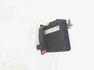 Gebruikte Spanningsregelaar Mercedes C Estate (S205) C-180 BlueTEC, C-180 d 1.6 16V Prijs € 29,00 Margeregeling aangeboden door GEJO Revisie & Onderdelen BV