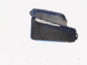 Begagnade Lufttratt Audi SQ5 (8RB) 3.0 TDI V6 24V Pris € 4,99 Marginaltabell erbjuds av GEJO Revisie & Onderdelen BV