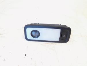 Begagnade Innerbelysning, bak Audi SQ5 (8RB) 3.0 TDI V6 24V Pris € 7,50 Marginaltabell erbjuds av GEJO Revisie & Onderdelen BV