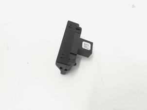 Begagnade Ljussensor Volkswagen Touran (1T3) 1.4 16V TSI 140 Pris € 10,95 Marginaltabell erbjuds av GEJO Revisie & Onderdelen BV