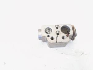 Begagnade Luftkonditioneringsregulator Volkswagen Transporter T5 2.0 TDI DRF Pris € 20,95 Marginaltabell erbjuds av GEJO Revisie & Onderdelen BV