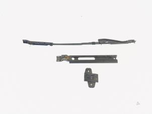 Begagnade Panoramatak Volkswagen Scirocco (137/13AD) 1.4 TSI 122 16V Pris € 49,00 Marginaltabell erbjuds av GEJO Revisie & Onderdelen BV