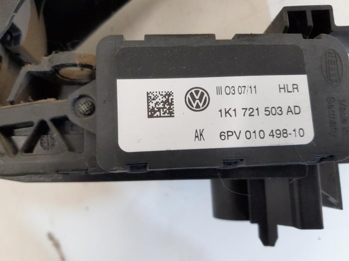 Pedal gazu z Volkswagen Scirocco (137/13AD) 1.4 TSI 122 16V 2011