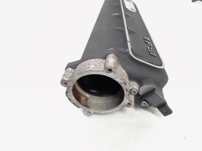 Insugsrör från en Audi RS 3 Sportback (8VA/8VF) 2.5 TFSI 20V Quattro 2018