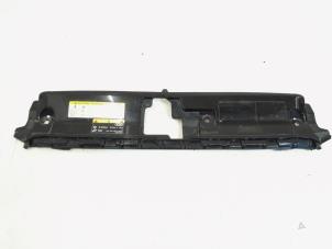 Begagnade Grill Audi RS 3 Sportback (8VA/8VF) 2.5 TFSI 20V Quattro Pris € 50,00 Marginaltabell erbjuds av GEJO Revisie & Onderdelen BV