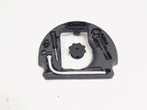 Begagnade Domkraftsset Audi A6 (C7) 2.0 TDI 16V Pris € 25,00 Marginaltabell erbjuds av GEJO Revisie & Onderdelen BV