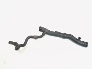 Begagnade Vattenrör Volkswagen Golf VI Cabrio (1K) 1.4 TSI 160 16V Pris € 18,00 Marginaltabell erbjuds av GEJO Revisie & Onderdelen BV