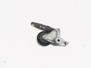 Gebruikte Spanrol Multiriem Audi A4 Avant (B8) 3.0 TDI V6 24V Quattro Prijs € 29,95 Margeregeling aangeboden door GEJO Revisie & Onderdelen BV