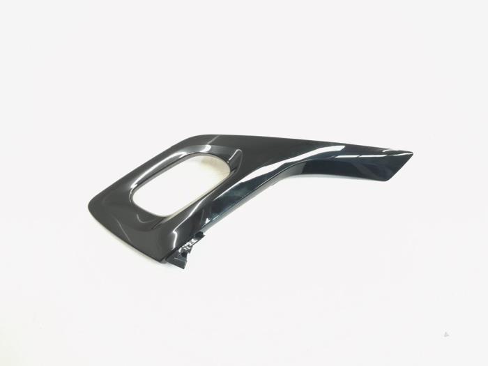 Dekorstripe från en Peugeot 208 I (CA/CC/CK/CL) 1.2 Vti 12V PureTech 2018