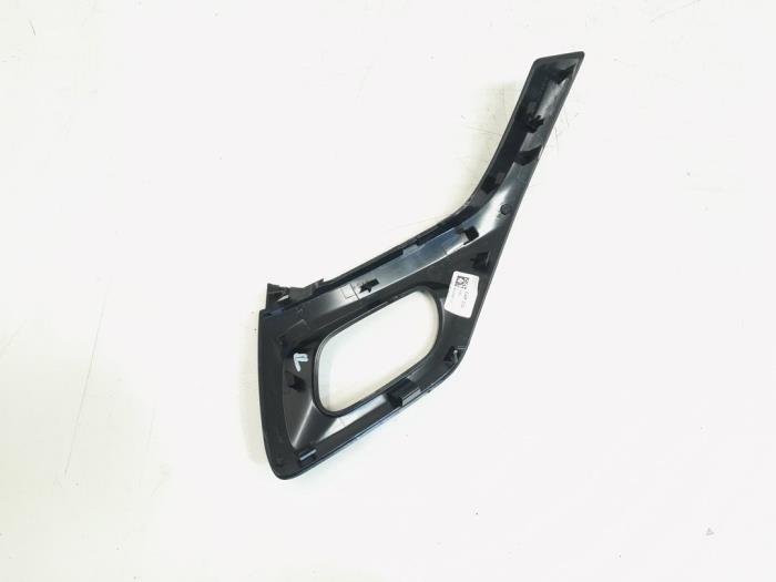 Dekorstripe från en Peugeot 208 I (CA/CC/CK/CL) 1.2 Vti 12V PureTech 2018