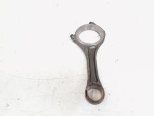 Gebruikte Drijfstang Audi A4 Avant (B8) 3.0 TDI 245 V6 24V Quattro Prijs € 45,00 Margeregeling aangeboden door GEJO Revisie & Onderdelen BV