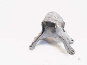 Gebruikte Motorsteun Audi Q5 (8RB) 2.0 TFSI 16V Quattro Prijs € 14,00 Margeregeling aangeboden door GEJO Revisie & Onderdelen BV