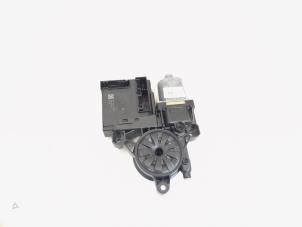 Begagnade Motor, dörrfönster Volkswagen Passat Variant (365) 1.4 TSI 16V Pris € 9,00 Marginaltabell erbjuds av GEJO Revisie & Onderdelen BV