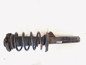 Używane Amortyzator wstrzasów prawy przód Volkswagen Passat Variant (365) 1.4 TSI 16V Cena € 24,00 Procedura marży oferowane przez GEJO Revisie & Onderdelen BV