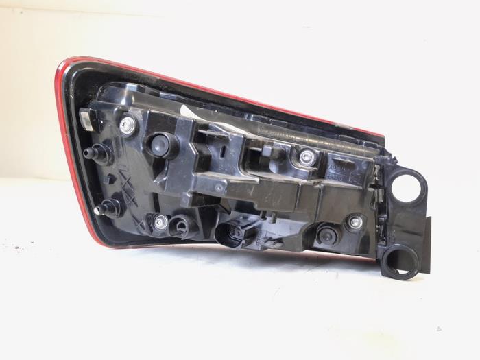 Baklykta, höger från en Audi A3 Limousine (8VS/8VM) 1.0 TFSI 12V 2018