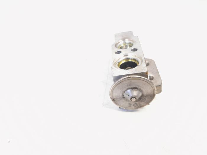 Expansieklep airco van een Volkswagen Golf VI Variant (AJ5/1KA) 1.4 TSI 122 16V 2010