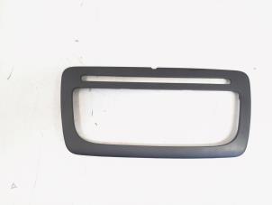 Begagnade Radiolist Seat Ibiza IV SC (6J1) 1.9 TDI 90 Pris € 10,00 Marginaltabell erbjuds av GEJO Revisie & Onderdelen BV