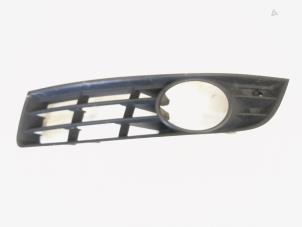 Używane Pokrywa swiatla przeciwmgielnego lewa Volkswagen Passat Variant (3C5) 2.0 TDI 140 Cena € 14,00 Procedura marży oferowane przez GEJO Revisie & Onderdelen BV