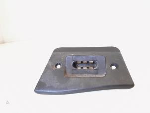 Używane Rózne Volkswagen Transporter T5 2.5 TDi Cena € 9,95 Procedura marży oferowane przez GEJO Revisie & Onderdelen BV