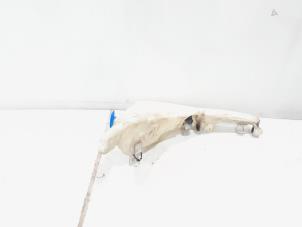 Begagnade Spolartank, vindruta Audi TT (8J3) 2.0 TFSI 16V Pris € 20,00 Marginaltabell erbjuds av GEJO Revisie & Onderdelen BV