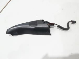 Begagnade Högtalarskydd Volkswagen Golf Plus (5M1/1KP) 1.4 TSI 140 16V Pris € 12,00 Marginaltabell erbjuds av GEJO Revisie & Onderdelen BV