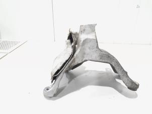 Gebruikte Motorsteun Audi A5 (8T3) 2.0 TFSI 16V Quattro Prijs € 14,00 Margeregeling aangeboden door GEJO Revisie & Onderdelen BV