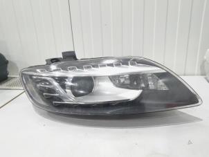 Gebruikte Koplamp rechts Audi Q7 (4LB) 3.6 FSI V6 24V Prijs € 499,00 Margeregeling aangeboden door GEJO Revisie & Onderdelen BV