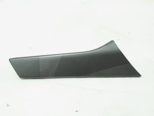 Begagnade Dekorstripe, instrumentbräda Lynk &amp; Co 01 1.5 PHEV Pris € 35,00 Marginaltabell erbjuds av GEJO Revisie & Onderdelen BV