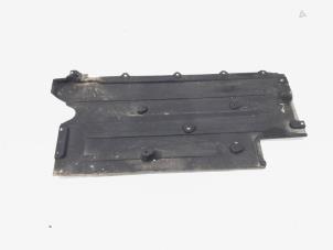 Begagnade Hasplåt Lynk &amp; Co 01 1.5 PHEV Pris € 24,00 Marginaltabell erbjuds av GEJO Revisie & Onderdelen BV