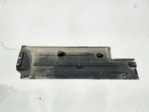 Begagnade Hasplåt Lynk &amp; Co 01 1.5 PHEV Pris € 74,00 Marginaltabell erbjuds av GEJO Revisie & Onderdelen BV