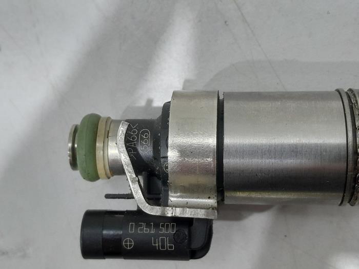 Insprutare (bensin) från en Lynk & Co 01 1.5 PHEV 2024