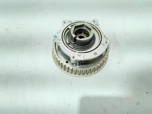 Begagnade Kamaxeldrev Lynk &amp; Co 01 1.5 PHEV Pris € 99,00 Marginaltabell erbjuds av GEJO Revisie & Onderdelen BV