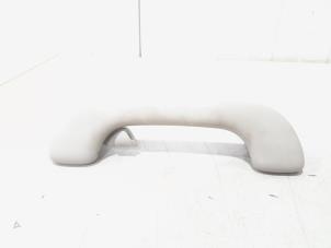 Begagnade Handtag Renault Espace (JK) 2.0 16V Turbo Pris € 5,00 Marginaltabell erbjuds av GEJO Revisie & Onderdelen BV