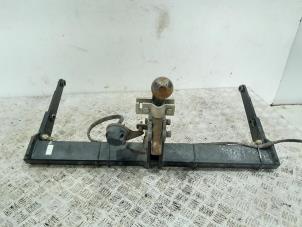 Begagnade Dragkrok Audi A4 Avant (B9) 2.0 TDI Ultra 16V Pris € 150,00 Marginaltabell erbjuds av GEJO Revisie & Onderdelen BV