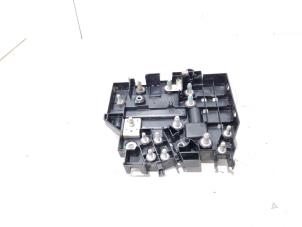 Begagnade Säkringsbox Lynk &amp; Co 01 1.5 PHEV Pris € 19,99 Marginaltabell erbjuds av GEJO Revisie & Onderdelen BV