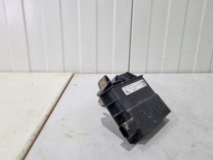 Gebruikte Spanningsregelaar Mercedes GLC (X253) 2.0 C-220d 16V 4-Matic Prijs € 29,00 Margeregeling aangeboden door GEJO Revisie & Onderdelen BV