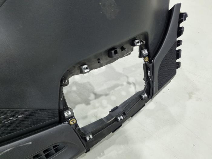 Instrumentbräda från en Audi A8 (D4) 3.0 V6 24V TFSI Quattro 2016