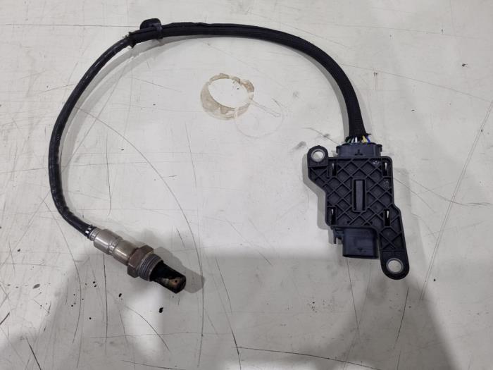 Lambda Sonde van een Peugeot Partner (EF/EU) 1.5 BlueHDi 100 2024