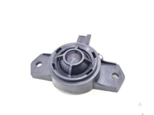 Begagnade Högtalare Volvo XC60 II (UZ) 2.0 T6 16V Recharge, Twin Engine AWD Pris € 34,00 Marginaltabell erbjuds av GEJO Revisie & Onderdelen BV